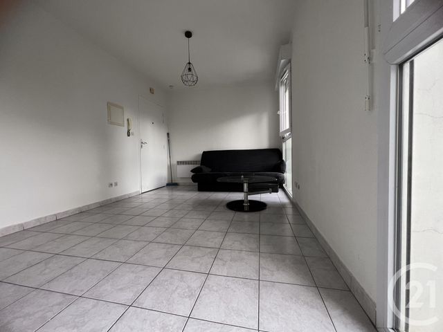 Appartement F1 à louer - 1 pièce - 17.0 m2 - PERPIGNAN - 66 - LANGUEDOC-ROUSSILLON - Century 21 Vallée De La Têt