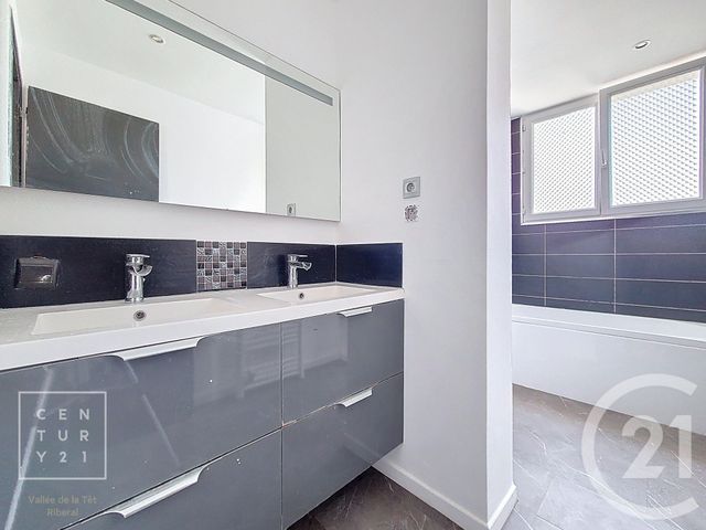 Appartement à vendre - 4 pièces - 80.0 m2 - PERPIGNAN - 66 - LANGUEDOC-ROUSSILLON - Century 21 Vallée De La Têt