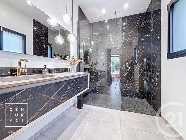 maison à vendre - 6 pièces - 206.74 m2 - ST FELIU D AVALL - 66 - LANGUEDOC-ROUSSILLON - Century 21 Vallée De La Têt