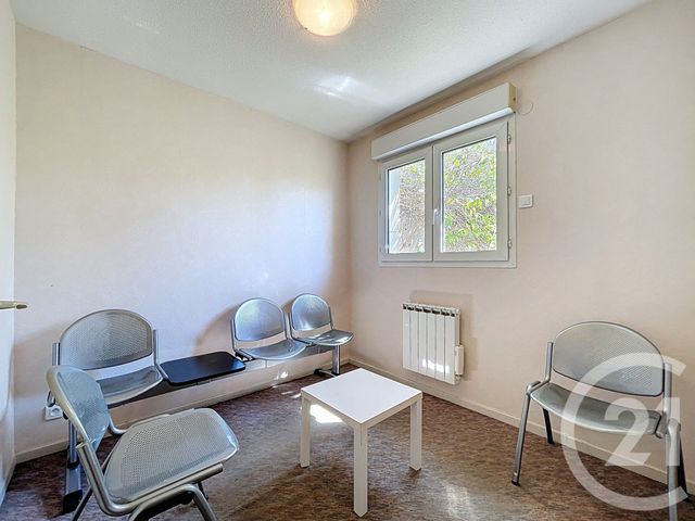 commerce à louer - 35.73 m2 - ST ESTEVE - 66 - LANGUEDOC-ROUSSILLON - Century 21 Vallée De La Têt