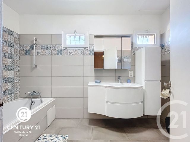 maison à louer - 4 pièces - 93.09 m2 - ST ESTEVE - 66 - LANGUEDOC-ROUSSILLON - Century 21 Vallée De La Têt