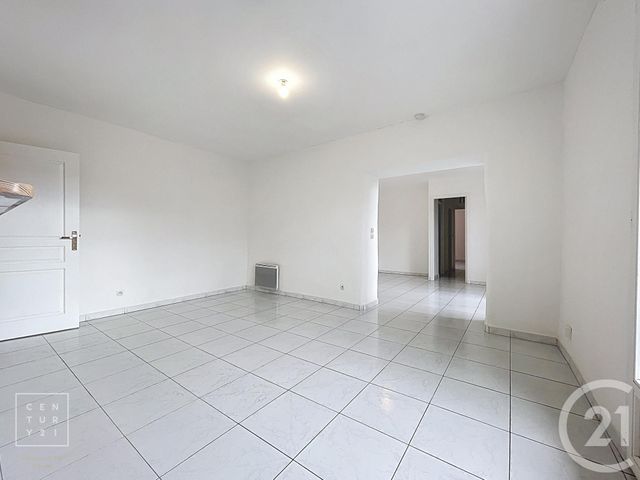 Appartement F2 à louer - 2 pièces - 71.0 m2 - ILLE SUR TET - 66 - LANGUEDOC-ROUSSILLON - Century 21 Vallée De La Têt