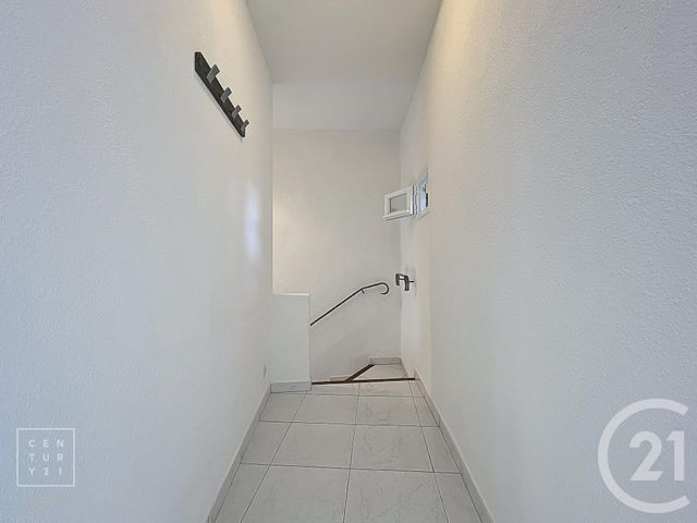 Appartement F2 à louer - 2 pièces - 71.0 m2 - ILLE SUR TET - 66 - LANGUEDOC-ROUSSILLON - Century 21 Vallée De La Têt
