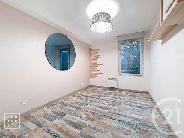 Appartement F4 à louer - 4 pièces - 92.96 m2 - ST ESTEVE - 66 - LANGUEDOC-ROUSSILLON - Century 21 Vallée De La Têt