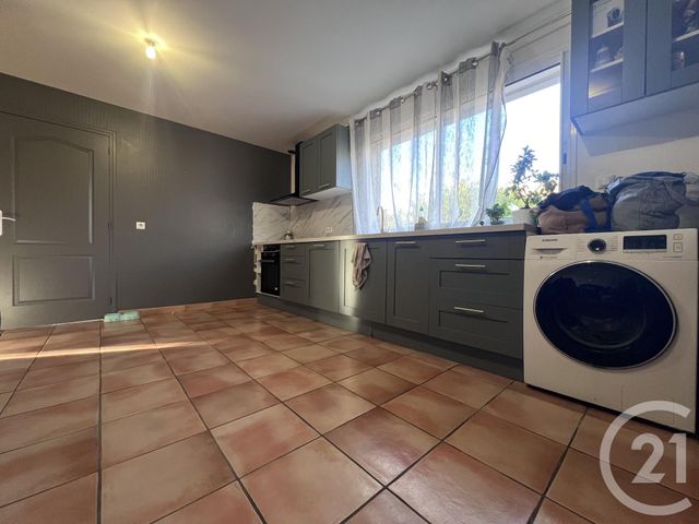 Appartement F3 à louer - 3 pièces - 100.0 m2 - TOULOUGES - 66 - LANGUEDOC-ROUSSILLON - Century 21 Vallée De La Têt