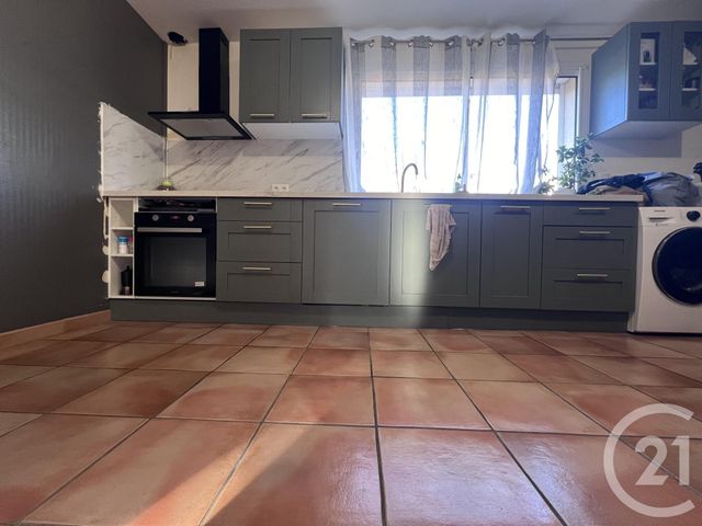 Appartement F3 à louer - 3 pièces - 100.0 m2 - TOULOUGES - 66 - LANGUEDOC-ROUSSILLON - Century 21 Vallée De La Têt
