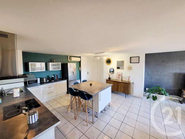 Appartement F3 à louer - 3 pièces - 67.08 m2 - ST ESTEVE - 66 - LANGUEDOC-ROUSSILLON - Century 21 Vallée De La Têt
