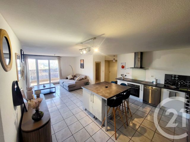 Appartement F3 à louer - 3 pièces - 67.08 m2 - ST ESTEVE - 66 - LANGUEDOC-ROUSSILLON - Century 21 Vallée De La Têt