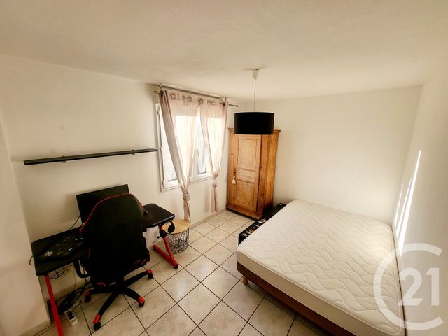 Appartement F3 à louer - 3 pièces - 67.08 m2 - ST ESTEVE - 66 - LANGUEDOC-ROUSSILLON - Century 21 Vallée De La Têt