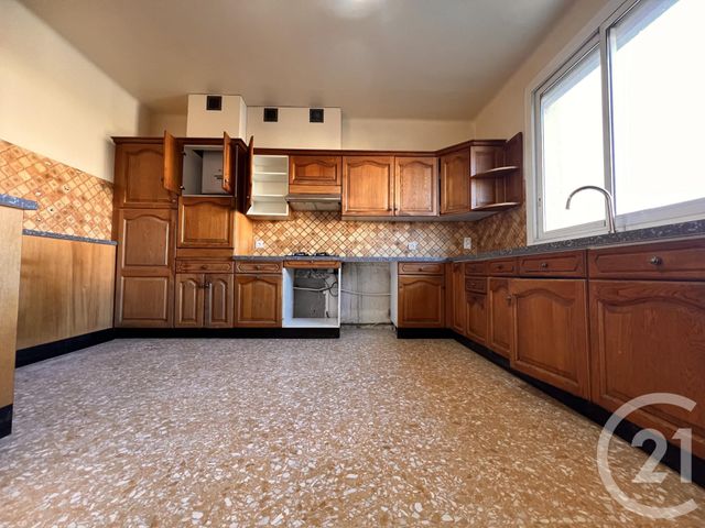 maison à louer - 5 pièces - 139.0 m2 - PERPIGNAN - 66 - LANGUEDOC-ROUSSILLON - Century 21 Vallée De La Têt