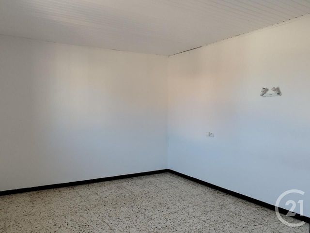 Appartement à louer - 3 pièces - 81.78 m2 - PEZILLA LA RIVIERE - 66 - LANGUEDOC-ROUSSILLON - Century 21 Vallée De La Têt