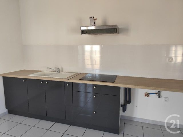 Appartement à louer - 3 pièces - 81.78 m2 - PEZILLA LA RIVIERE - 66 - LANGUEDOC-ROUSSILLON - Century 21 Vallée De La Têt