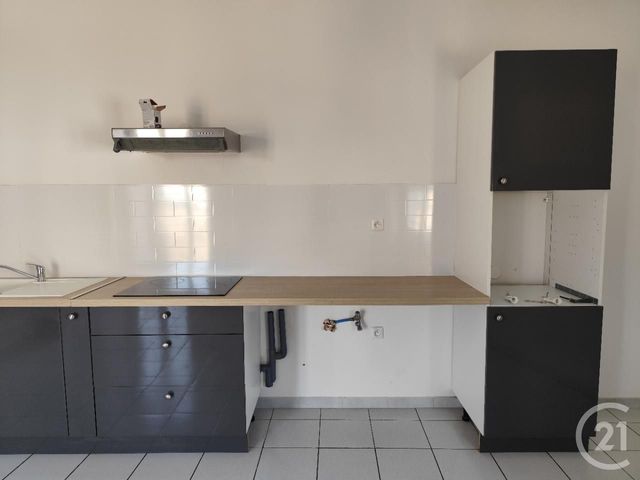 Appartement à louer - 3 pièces - 81.78 m2 - PEZILLA LA RIVIERE - 66 - LANGUEDOC-ROUSSILLON - Century 21 Vallée De La Têt