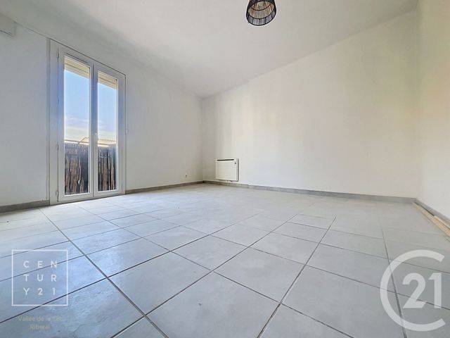 Appartement à louer - 3 pièces - 81.78 m2 - PEZILLA LA RIVIERE - 66 - LANGUEDOC-ROUSSILLON - Century 21 Vallée De La Têt