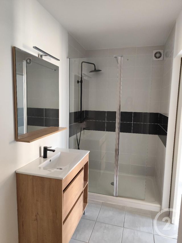 Appartement à louer - 3 pièces - 81.78 m2 - PEZILLA LA RIVIERE - 66 - LANGUEDOC-ROUSSILLON - Century 21 Vallée De La Têt