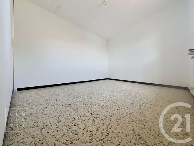 Appartement à louer - 3 pièces - 81.78 m2 - PEZILLA LA RIVIERE - 66 - LANGUEDOC-ROUSSILLON - Century 21 Vallée De La Têt