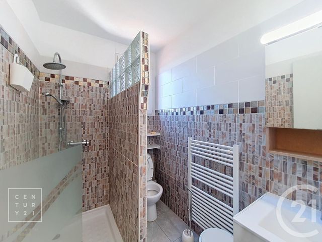 Appartement F1 à louer - 1 pièce - 25.0 m2 - ST ESTEVE - 66 - LANGUEDOC-ROUSSILLON - Century 21 Vallée De La Têt
