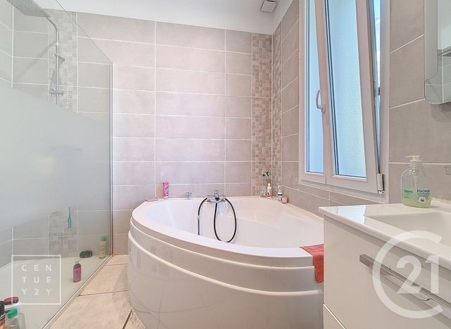 Appartement F4 à vendre - 4 pièces - 100.0 m2 - PERPIGNAN - 66 - LANGUEDOC-ROUSSILLON - Century 21 Vallée De La Têt
