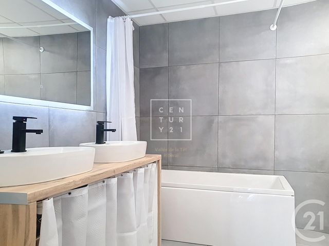 Appartement F2 à louer - 2 pièces - 60.0 m2 - ST ESTEVE - 66 - LANGUEDOC-ROUSSILLON - Century 21 Vallée De La Têt
