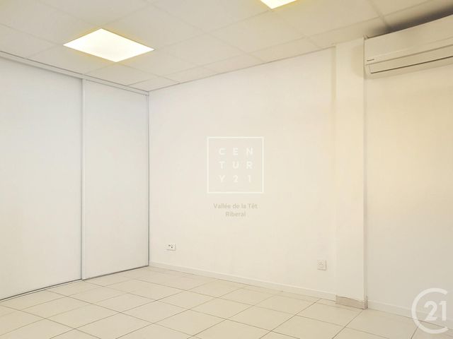 Appartement F2 à louer - 2 pièces - 60.0 m2 - ST ESTEVE - 66 - LANGUEDOC-ROUSSILLON - Century 21 Vallée De La Têt