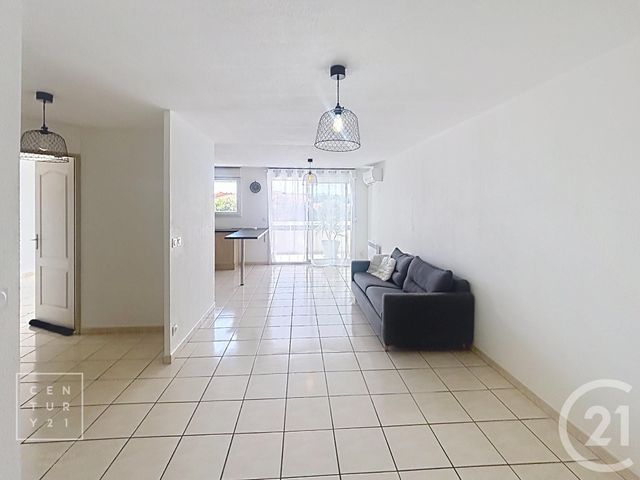 Appartement F2 à louer - 2 pièces - 52.0 m2 - ST ESTEVE - 66 - LANGUEDOC-ROUSSILLON - Century 21 Vallée De La Têt