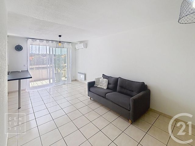 Appartement F2 à louer - 2 pièces - 52.0 m2 - ST ESTEVE - 66 - LANGUEDOC-ROUSSILLON - Century 21 Vallée De La Têt