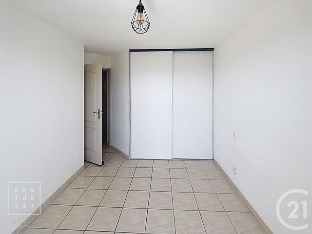 Appartement F2 à louer - 2 pièces - 52.0 m2 - ST ESTEVE - 66 - LANGUEDOC-ROUSSILLON - Century 21 Vallée De La Têt