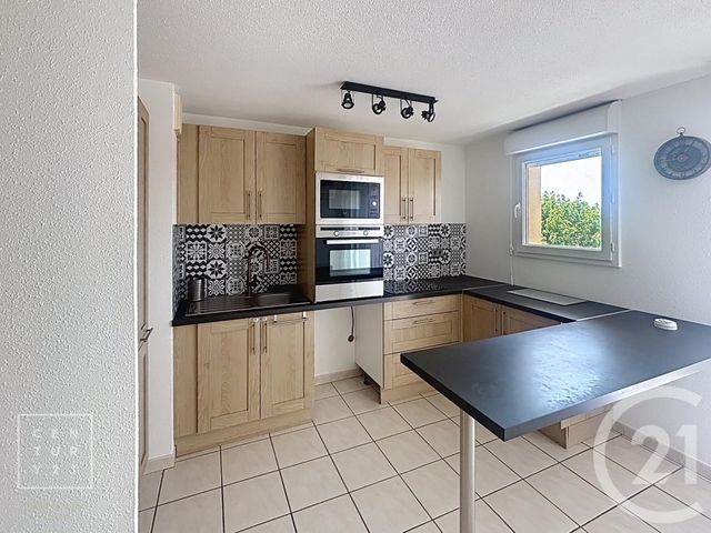 Appartement F2 à louer - 2 pièces - 52.0 m2 - ST ESTEVE - 66 - LANGUEDOC-ROUSSILLON - Century 21 Vallée De La Têt