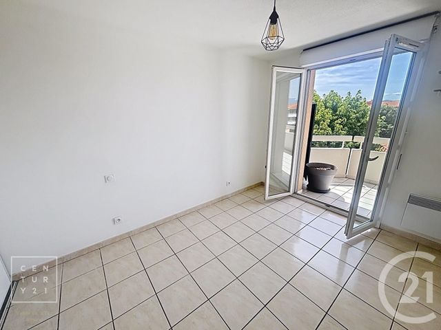Appartement F2 à louer - 2 pièces - 52.0 m2 - ST ESTEVE - 66 - LANGUEDOC-ROUSSILLON - Century 21 Vallée De La Têt