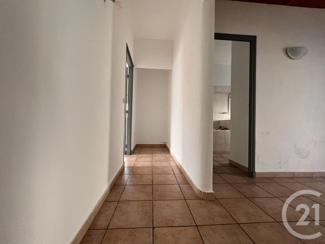Appartement F3 à louer - 3 pièces - 80.0 m2 - PERPIGNAN - 66 - LANGUEDOC-ROUSSILLON - Century 21 Vallée De La Têt