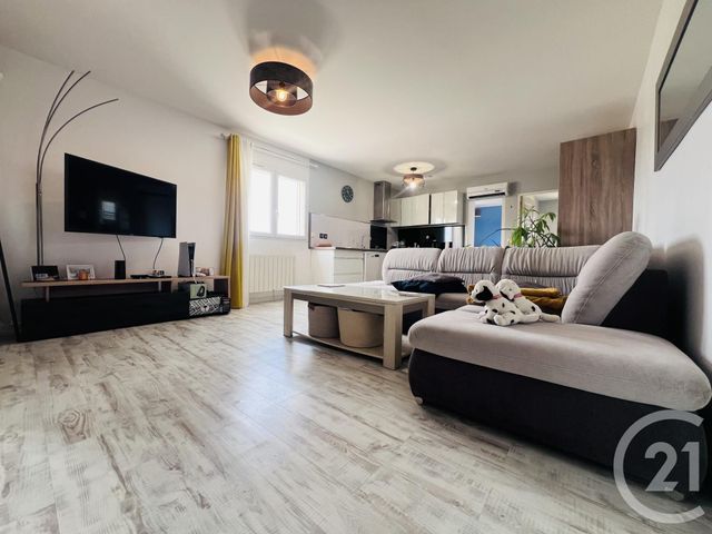 Appartement F3 à louer - 3 pièces - 56.0 m2 - ST LAURENT DE LA SALANQUE - 66 - LANGUEDOC-ROUSSILLON - Century 21 Vallée De La Têt