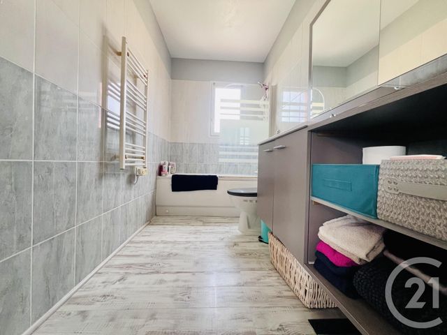 Appartement F3 à louer - 3 pièces - 56.0 m2 - ST LAURENT DE LA SALANQUE - 66 - LANGUEDOC-ROUSSILLON - Century 21 Vallée De La Têt