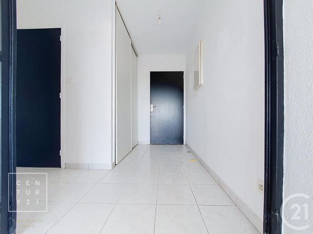 Appartement F3 à louer - 3 pièces - 63.0 m2 - ST ESTEVE - 66 - LANGUEDOC-ROUSSILLON - Century 21 Vallée De La Têt