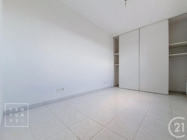 Appartement F3 à louer - 3 pièces - 63.0 m2 - ST ESTEVE - 66 - LANGUEDOC-ROUSSILLON - Century 21 Vallée De La Têt