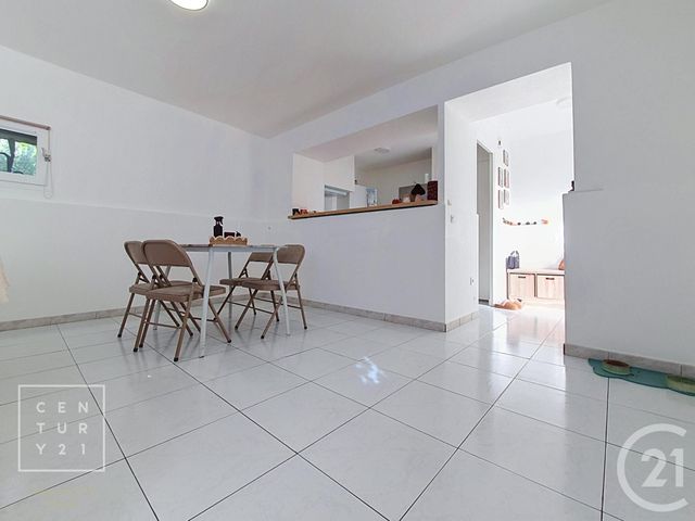 Appartement F3 à louer - 3 pièces - 67.0 m2 - ILLE SUR TET - 66 - LANGUEDOC-ROUSSILLON - Century 21 Vallée De La Têt